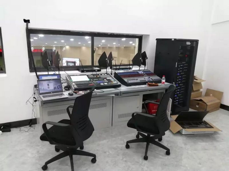 福建警察学院大礼堂拥有这样的高级音响-6.jpg 福建警察学院大礼堂拥有这样的高级音响-6.jpg