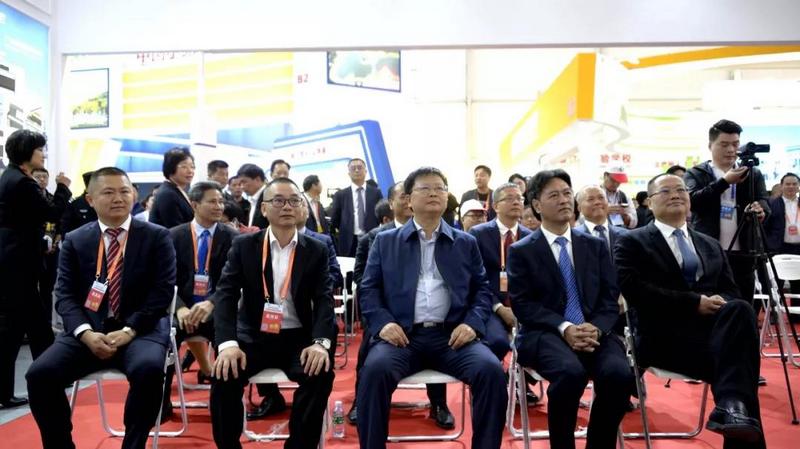 红橙盛会,游艇会yth0008炫彩——游艇会yth0008旗下数十家分公司如约而至 (4).jpg 红橙盛会,游艇会yth0008炫彩——游艇会yth0008旗下数十家分公司如约而至 (4).jpg