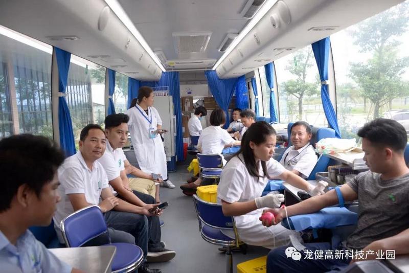 游艇会yth0008人无偿献血 为社会奉献爱心 (5).jpg 游艇会yth0008人无偿献血 为社会奉献爱心 (5).jpg