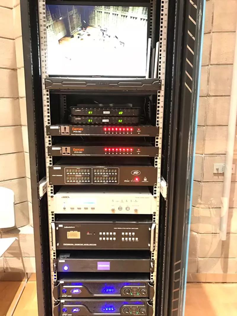 PEAVEY为深圳荟同学校报告厅及会议室量身打造专业扩声 (8).jpg PEAVEY为深圳荟同学校报告厅及会议室量身打造专业扩声 (8).jpg