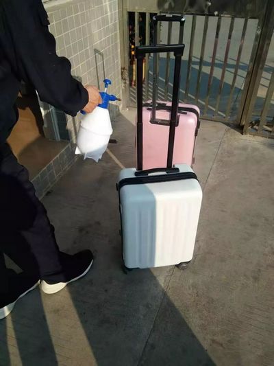 大岭山镇总工会专职副主席李富财实地检查游艇会yth0008疫情防控工作,打好疫情阻击战! (3).jpg 大岭山镇总工会专职副主席李富财实地检查游艇会yth0008疫情防控工作,打好疫情阻击战! (3).jpg