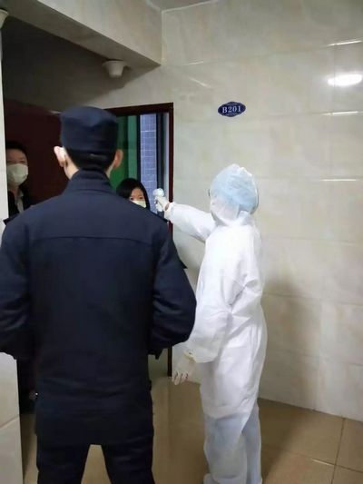 大岭山镇总工会专职副主席李富财实地检查游艇会yth0008疫情防控工作,打好疫情阻击战! (5).jpg 大岭山镇总工会专职副主席李富财实地检查游艇会yth0008疫情防控工作,打好疫情阻击战! (5).jpg