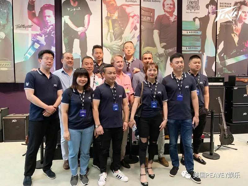 美国PEAVEY娱乐销售冠军团队之选择大于努力! (2).jpg 美国PEAVEY娱乐销售冠军团队之选择大于努力! (2).jpg