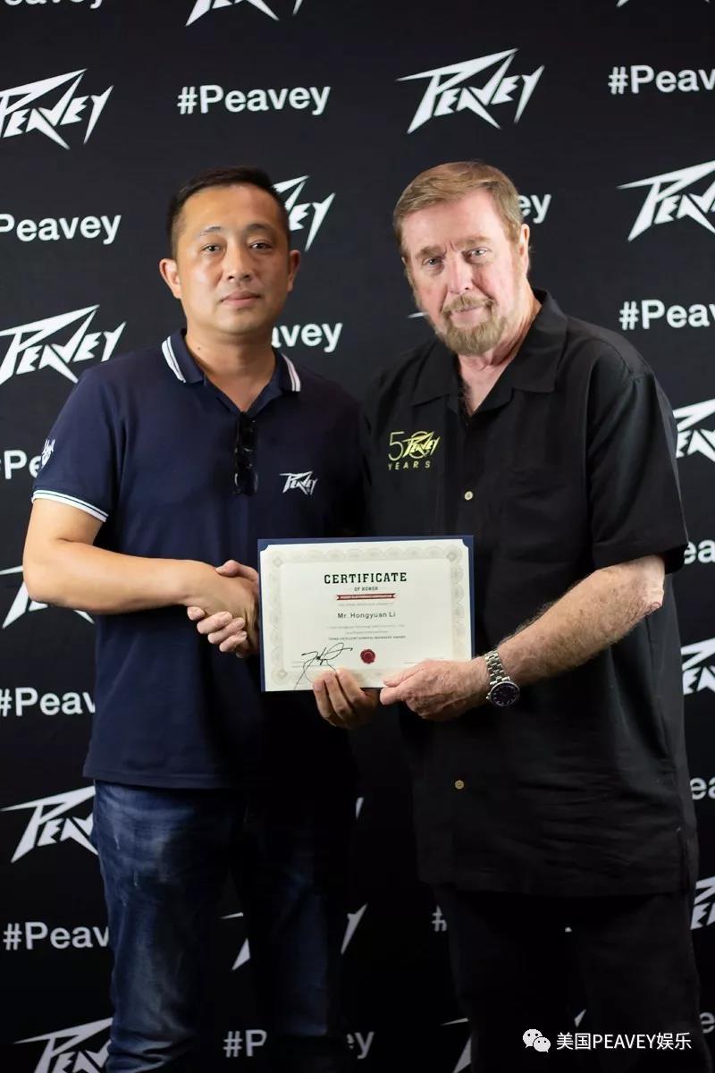 美国PEAVEY娱乐销售冠军团队之选择大于努力! (8).jpg 美国PEAVEY娱乐销售冠军团队之选择大于努力! (8).jpg