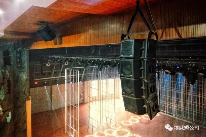 心系扶贫,绽放艺术之声——云南百花岭剧院 (5).jpg 心系扶贫,绽放艺术之声——云南百花岭剧院 (5).jpg