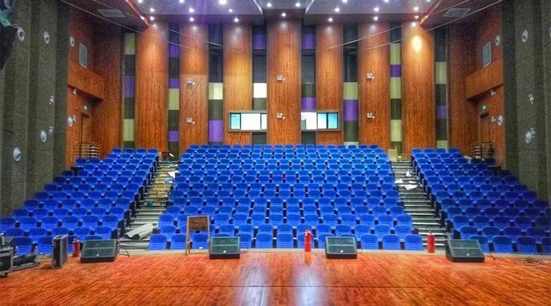 心系扶贫,绽放艺术之声——云南百花岭剧院 (8).jpg 心系扶贫,绽放艺术之声——云南百花岭剧院 (8).jpg